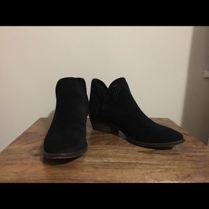 Lucky Brand ankle booties